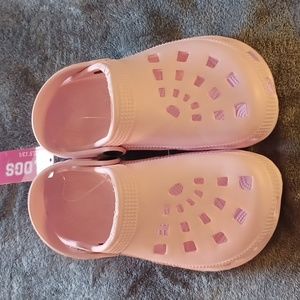 NWT PLEASE READ AD ON THESE!!!! CLOGS SIZE 13/1
